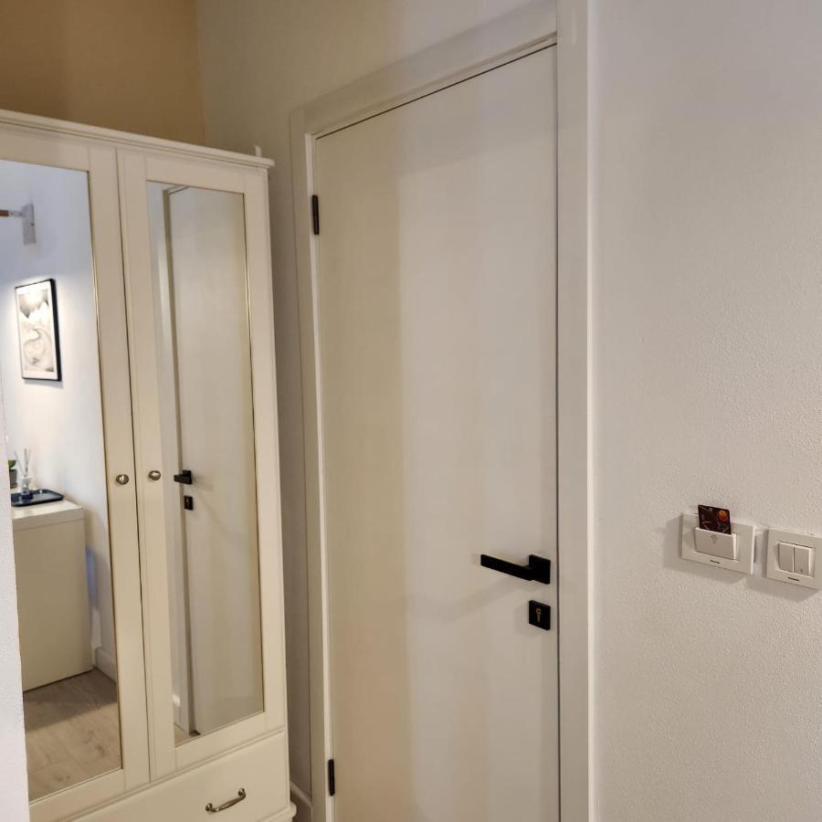 My Room Accommodation Curtea de Argeş エクステリア 写真